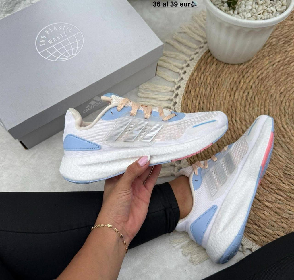 Adidas puré boost 22